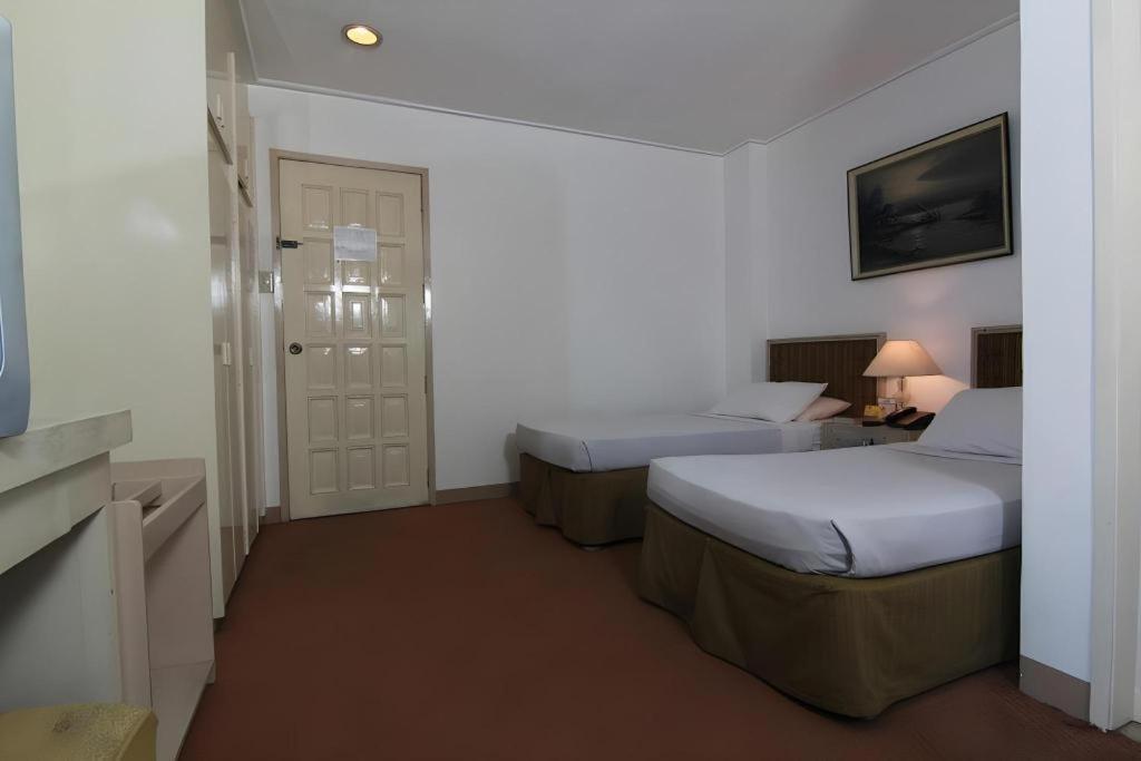 Hotel Supreme Baguio City Kültér fotó