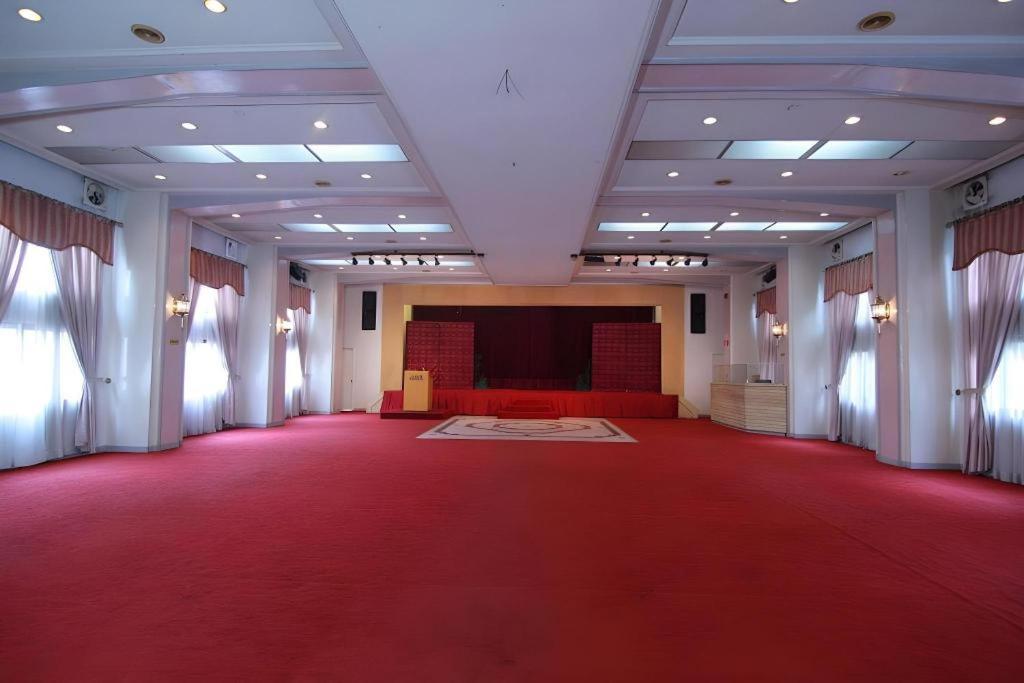 Hotel Supreme Baguio City Kültér fotó