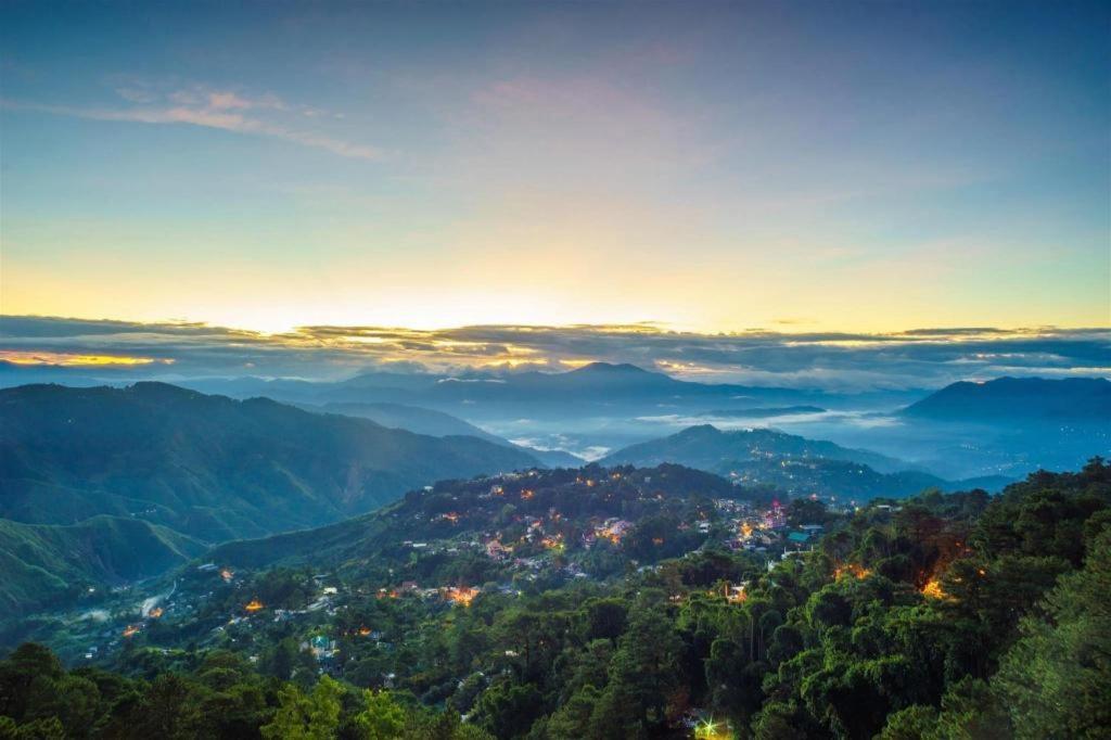 Hotel Supreme Baguio City Kültér fotó
