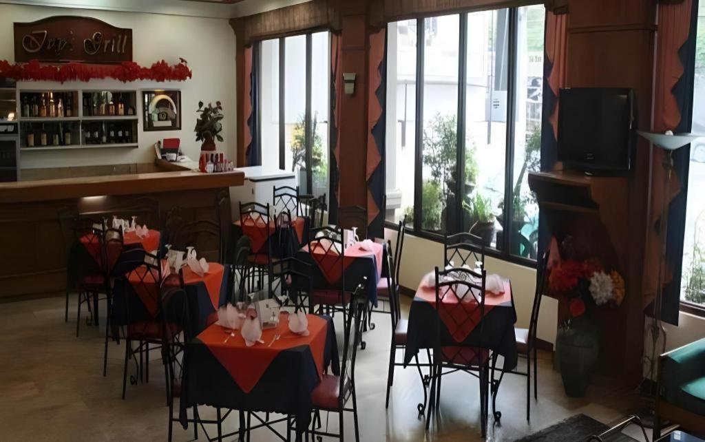 Hotel Supreme Baguio City Kültér fotó