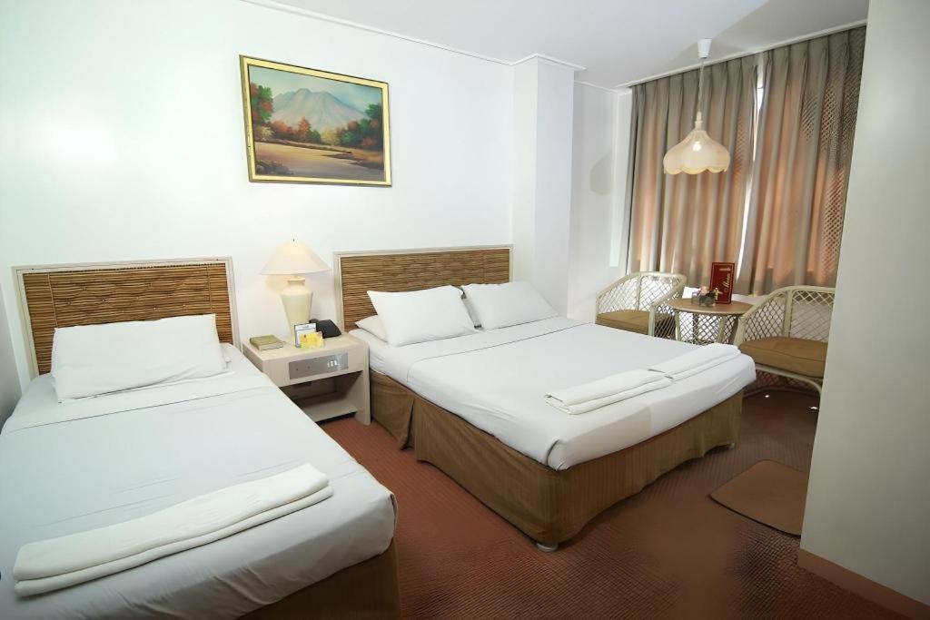 Hotel Supreme Baguio City Kültér fotó